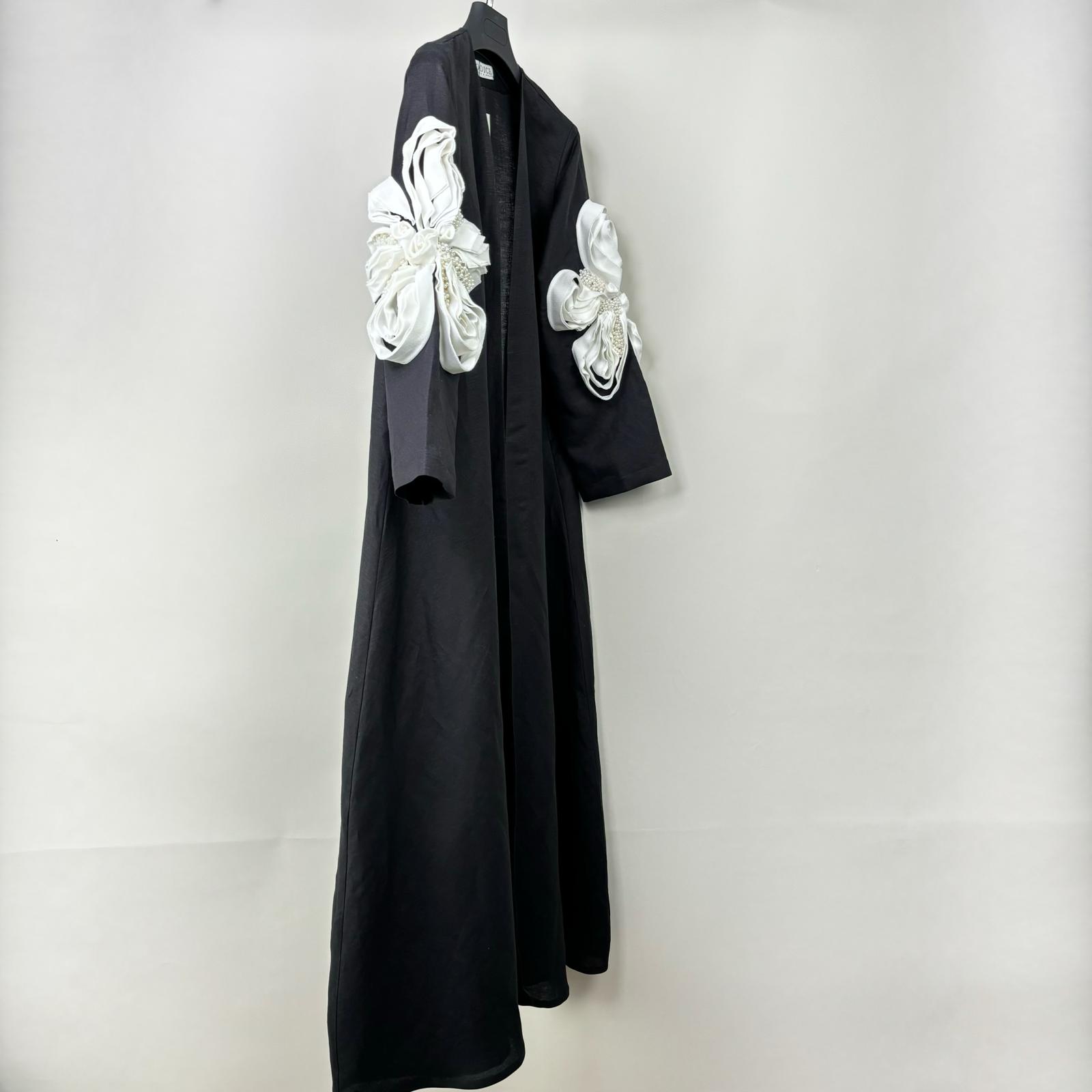 Abaya White flower