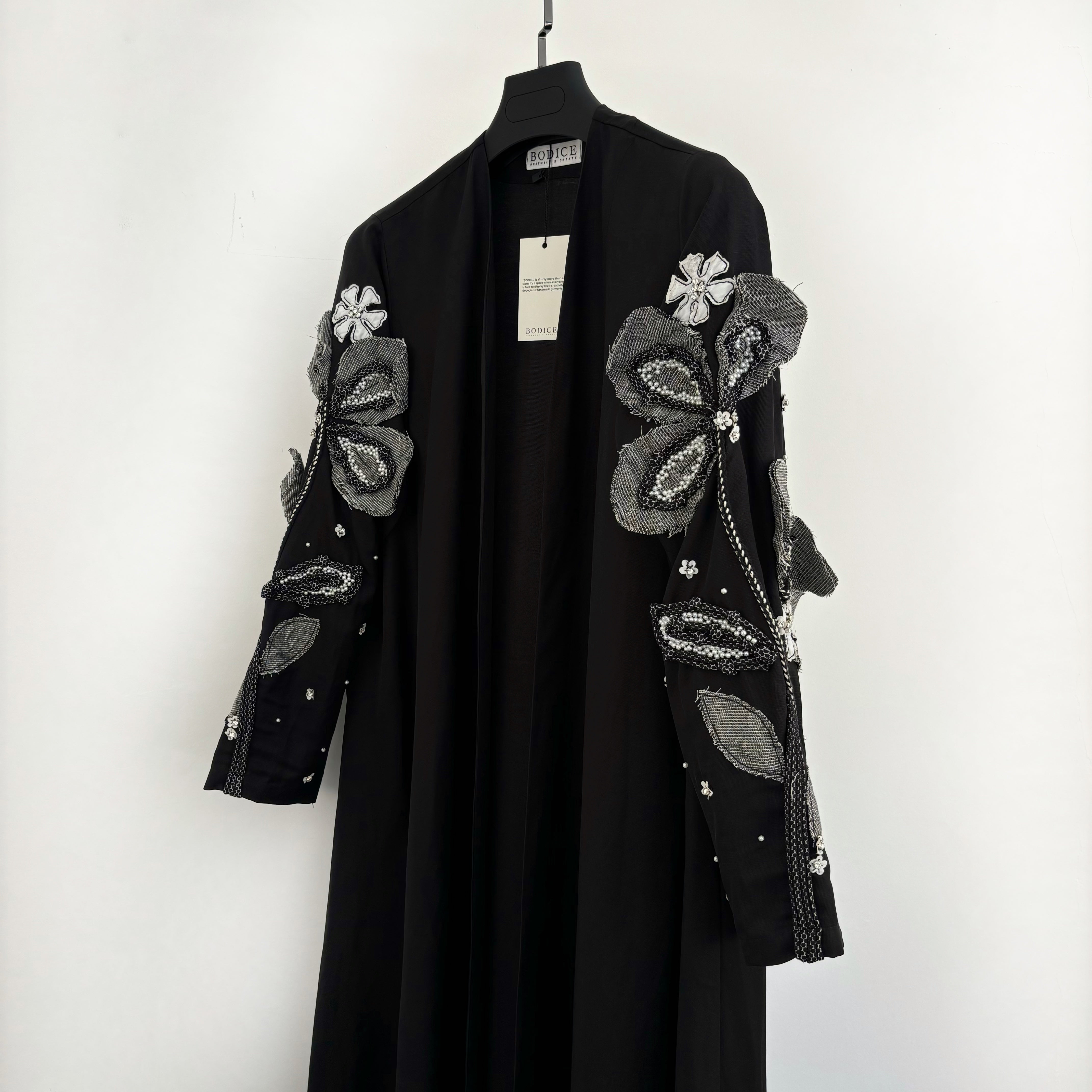 Big flowers Abaya